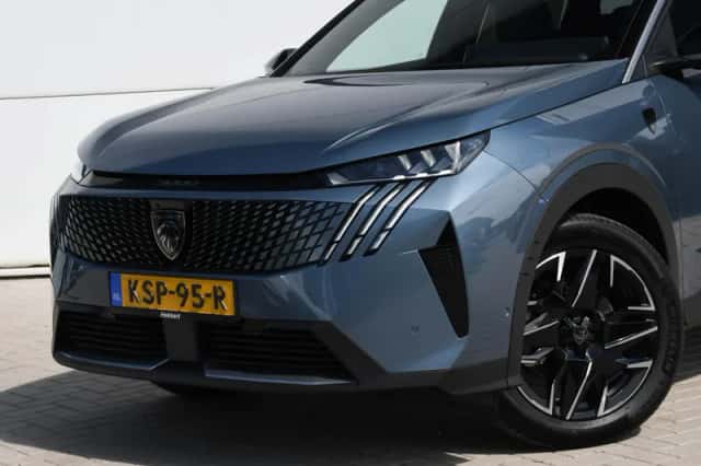 Peugeot 5008 (2026) thumbnail 2
