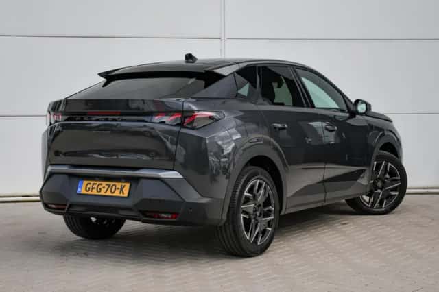 Peugeot 3008 (2024) thumbnail 5