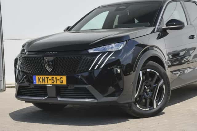 Peugeot e-3008 (2026) thumbnail 2
