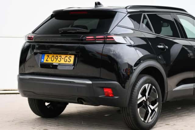 Peugeot 2008 (2024) thumbnail 6