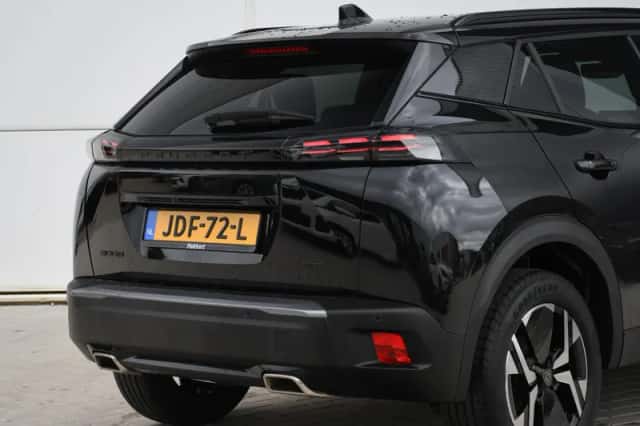 Peugeot 2008 (2024) thumbnail 6