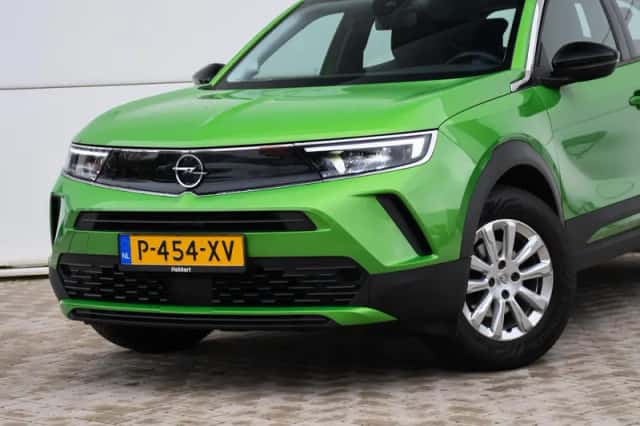 Opel Mokka (2022) thumbnail 2