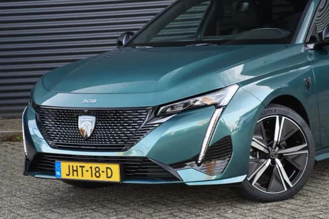 Peugeot 308 (2025) thumbnail 2