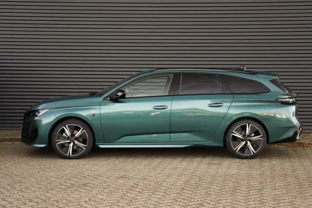 Peugeot 308 (2025) thumbnail 3