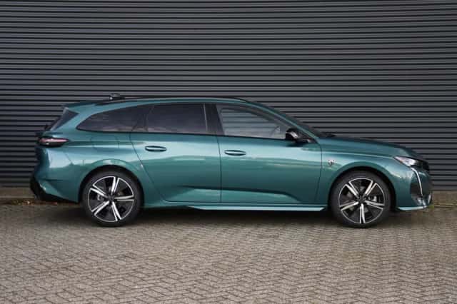 Peugeot 308 (2025) thumbnail 4