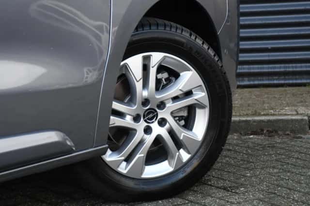 Opel Vivaro (2024) thumbnail 6