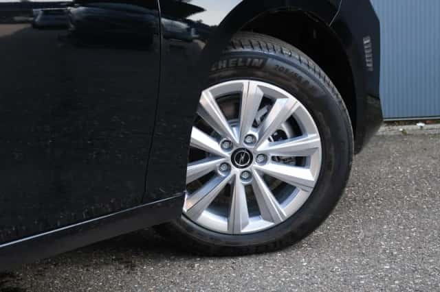 Opel Astra (2024) thumbnail 6