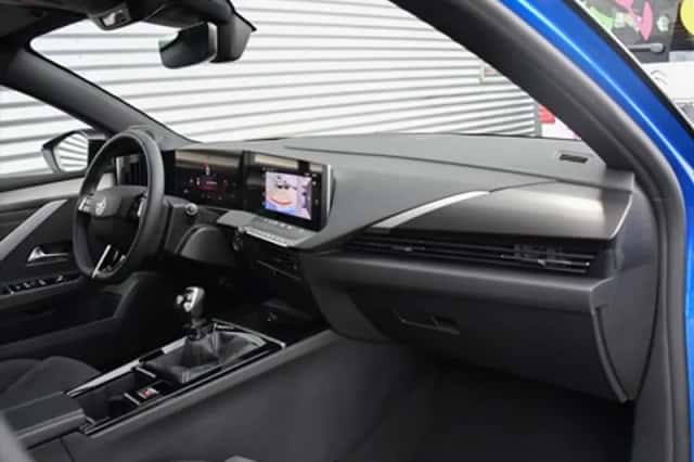 Opel Astra (2023) thumbnail 13