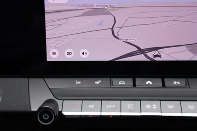 Opel Astra (2023) thumbnail 23