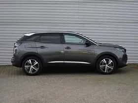 Peugeot 3008 (2024) thumbnail 3