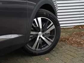 Peugeot 3008 (2024) thumbnail 6