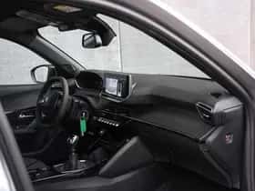 Peugeot 2008 (2024) thumbnail 8