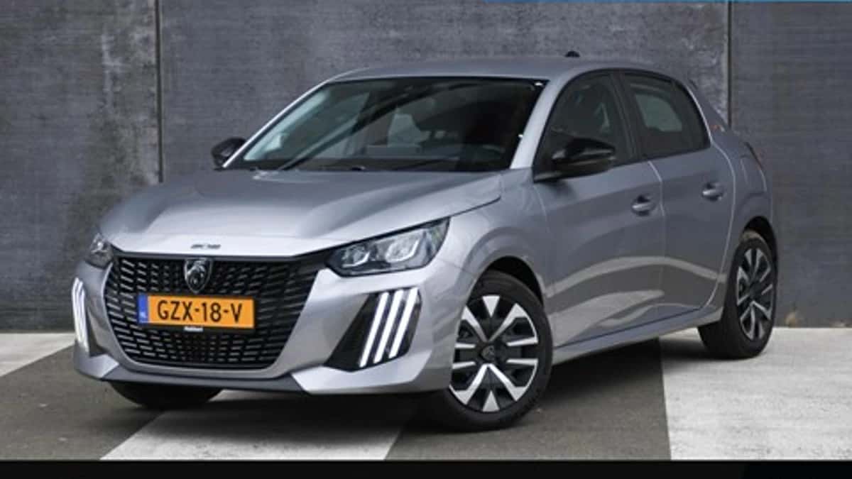Peugeot 208 (2025) — foto 1