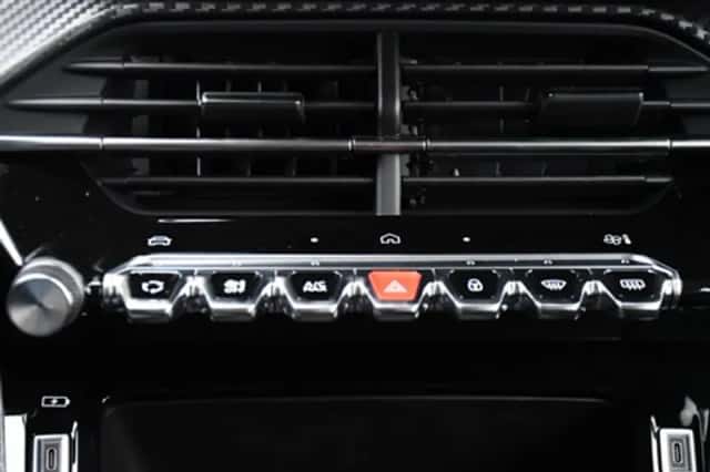 Peugeot 208 (2025) thumbnail 19