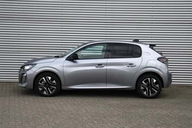Peugeot 208 (2025) thumbnail 3