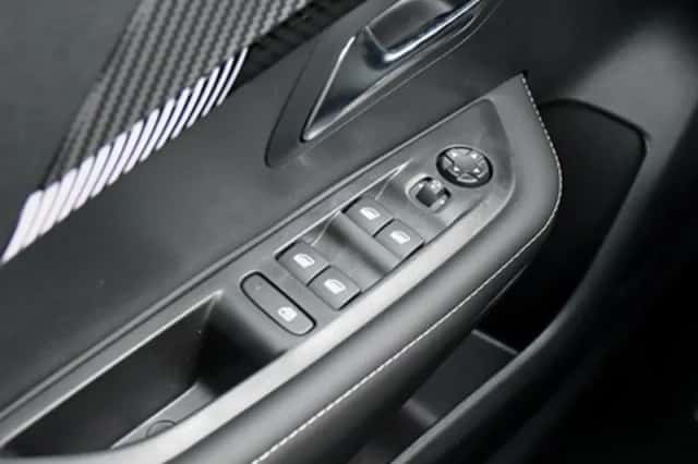 Peugeot 208 (2025) thumbnail 30