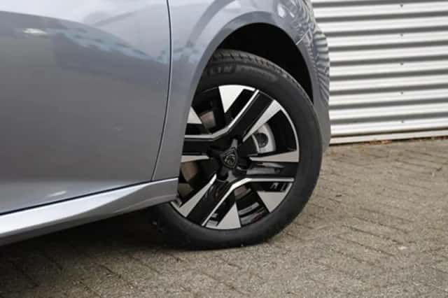 Peugeot 208 (2025) thumbnail 7