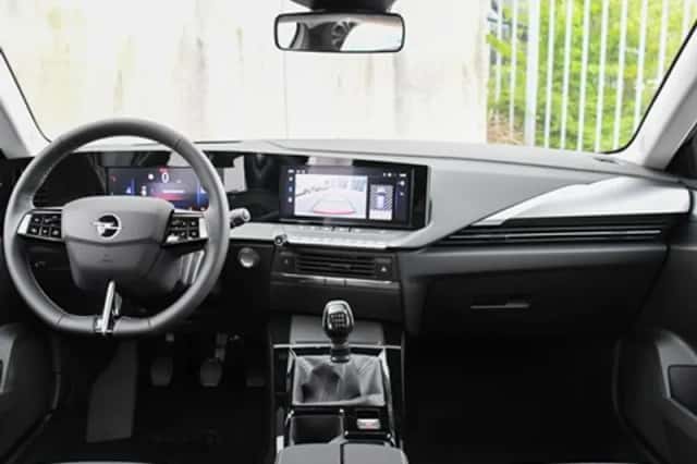 Opel Astra Sports Tourer (2025) thumbnail 13