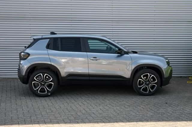Jeep Avenger (2025) thumbnail 4