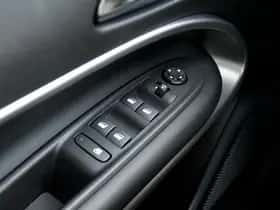 Jeep Avenger (2025) thumbnail 31