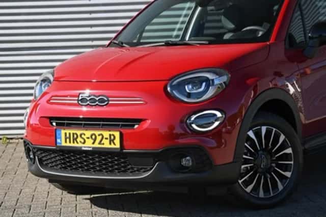 Fiat 500X (2024) thumbnail 2