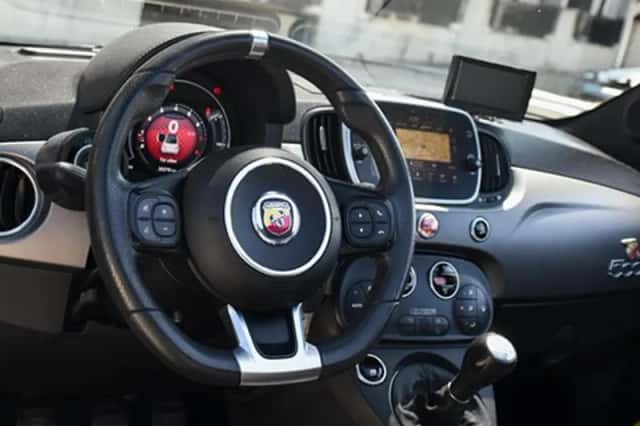 Abarth 595 Pista (2017) thumbnail 16