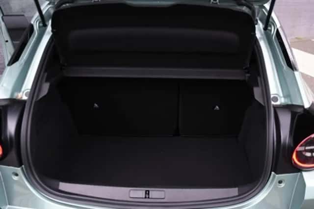 Lancia Ypsilon (2025) thumbnail 12