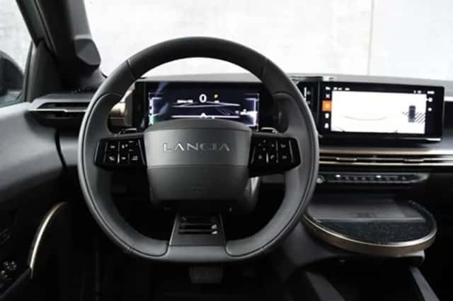 Lancia Ypsilon (2025) thumbnail 14
