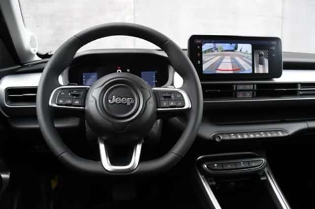 Jeep Avenger (2025) thumbnail 16