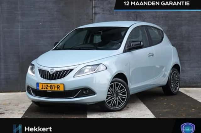 Lancia Ypsilon (2023) thumbnail 1