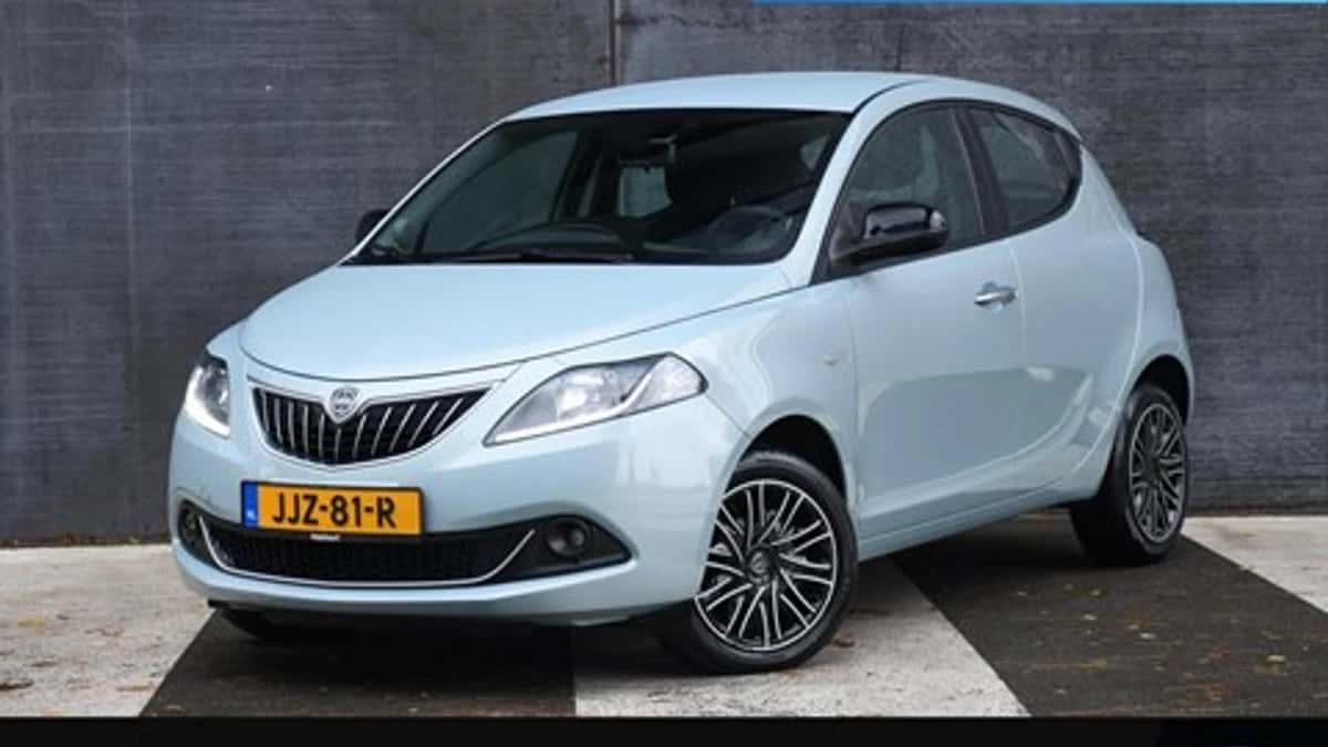 Lancia Ypsilon (2023) — foto 1