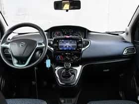 Lancia Ypsilon (2023) thumbnail 13