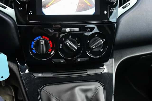 Lancia Ypsilon (2023) thumbnail 21