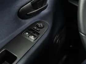 Lancia Ypsilon (2023) thumbnail 26