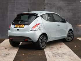 Lancia Ypsilon (2023) thumbnail 5
