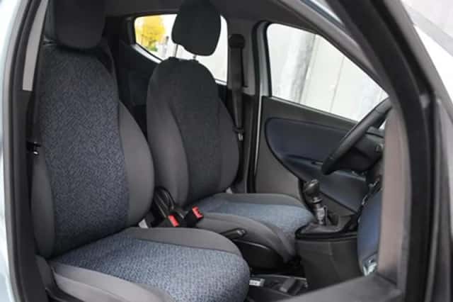 Lancia Ypsilon (2023) thumbnail 10