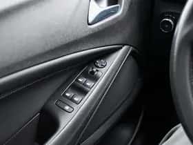 Opel Crossland (2022) thumbnail 31