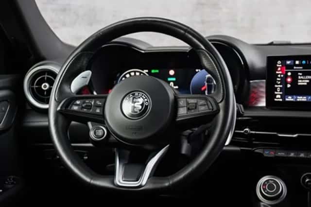 Alfa Romeo Tonale (2022) thumbnail 15