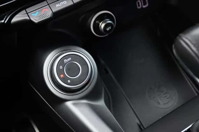 Alfa Romeo Tonale (2022) thumbnail 24