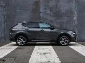 Alfa Romeo Tonale (2022) thumbnail 4