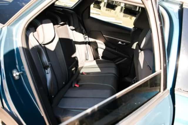 Peugeot 3008 (2024) thumbnail 12