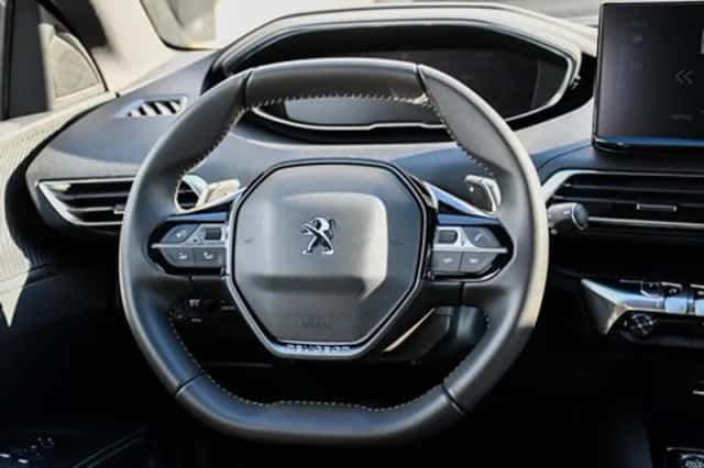 Peugeot 3008 (2024) thumbnail 15