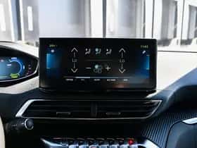 Peugeot 3008 (2024) thumbnail 18