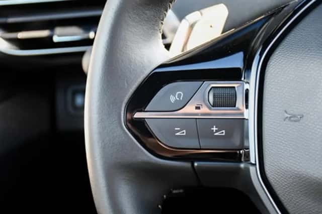 Peugeot 3008 (2024) thumbnail 27