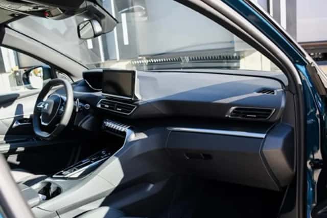 Peugeot 3008 (2024) thumbnail 10