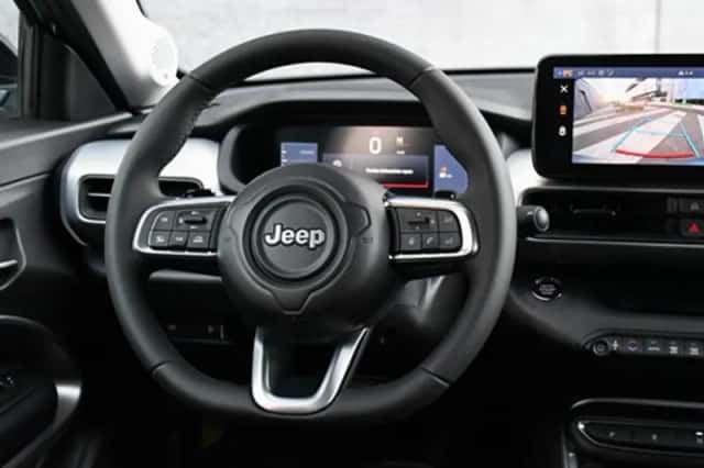 Jeep Avenger (2025) thumbnail 16