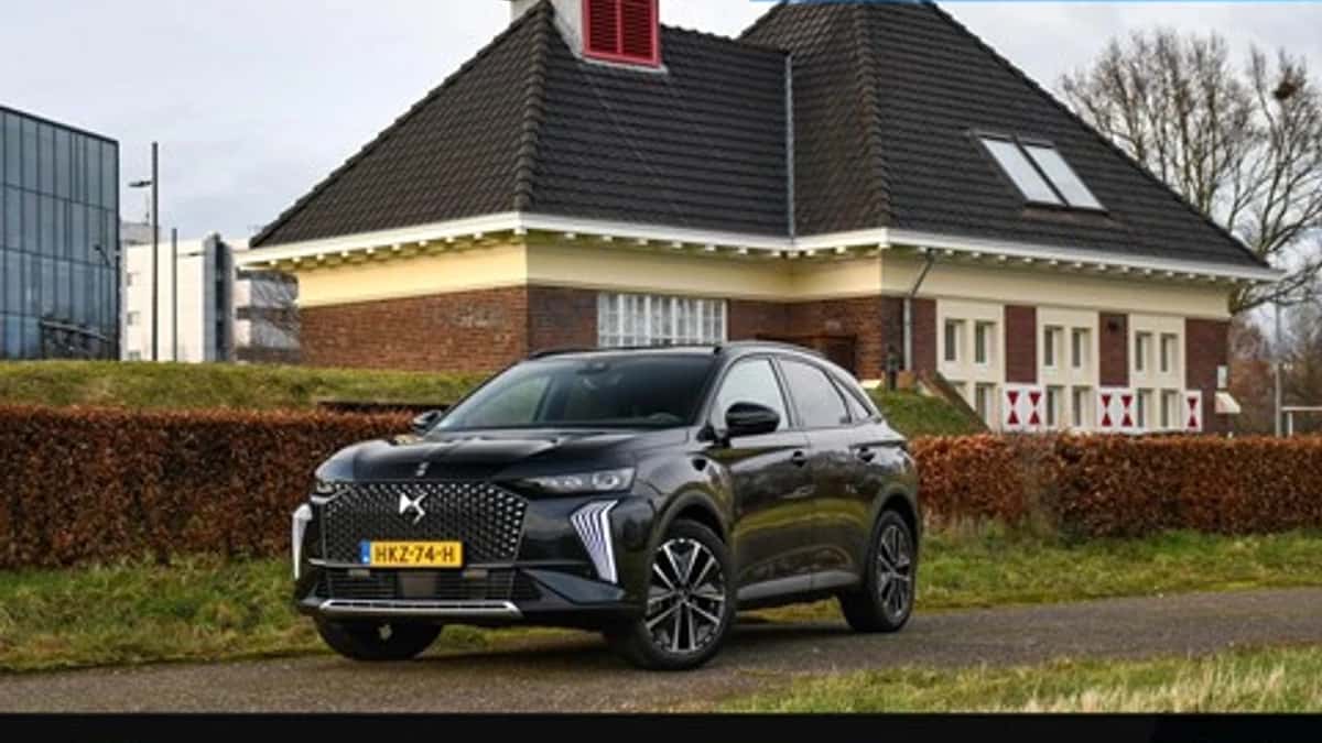 DS 7 (2025) — foto 1