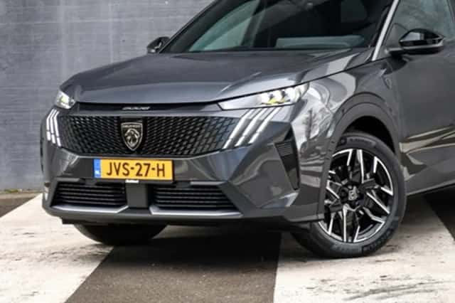 Peugeot 5008 (2026) thumbnail 2