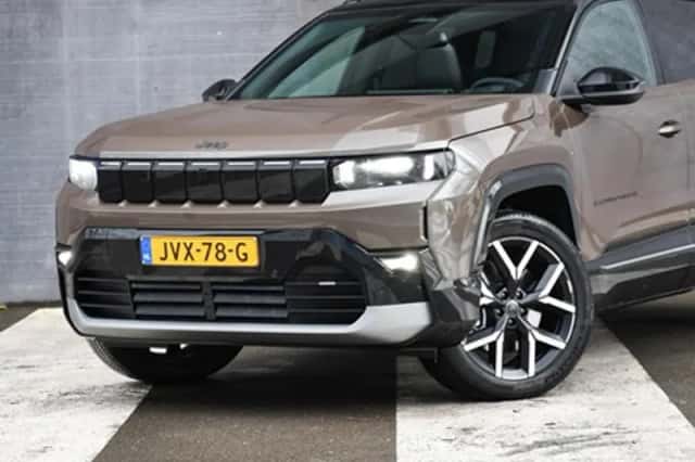 Jeep Compass (2026) thumbnail 2