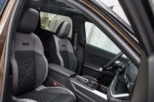 Jeep Compass (2026) thumbnail 16